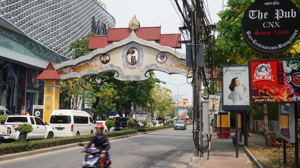 The Pub Guesthouse Chiang Mai Exterior photo