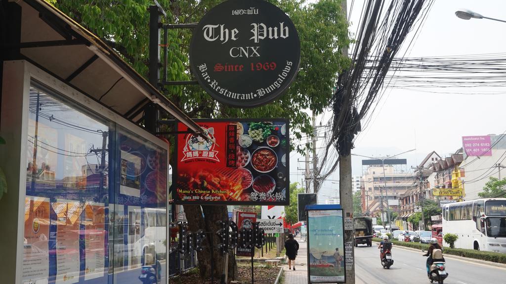 The Pub Guesthouse Chiang Mai Exterior photo